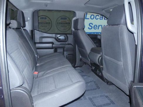 Used 2022 Chevrolet Silverado 1500 Custom Trail Boss w/ LPO, Dark Essentials Package image 21