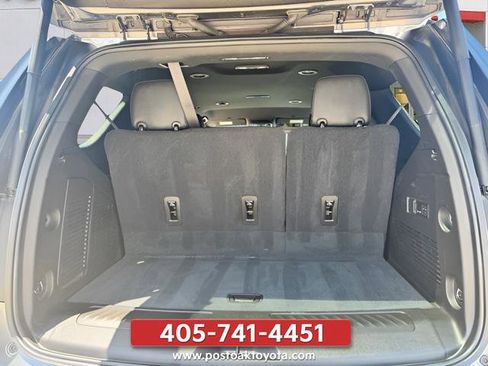 Used 2021 Chevrolet Tahoe LT w/ Luxury Package RWD image 19