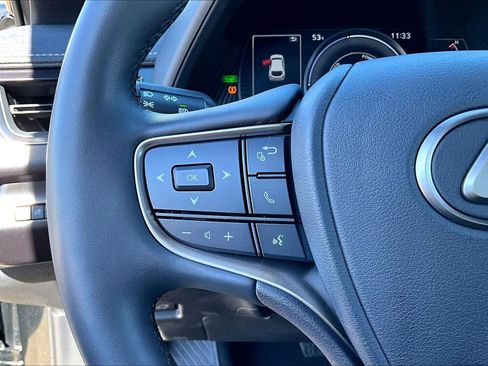 Used 2023 Lexus UX 250h Premium w/ Accessory Package (Z2) image 10