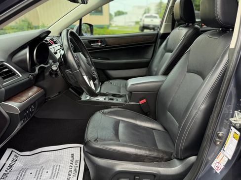 Used 2017 Subaru Outback 2.5i Limited AWD/4WD image 15