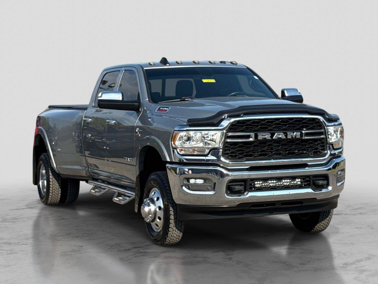 Used 2022 RAM 3500 Tradesman AWD/4WD image 3