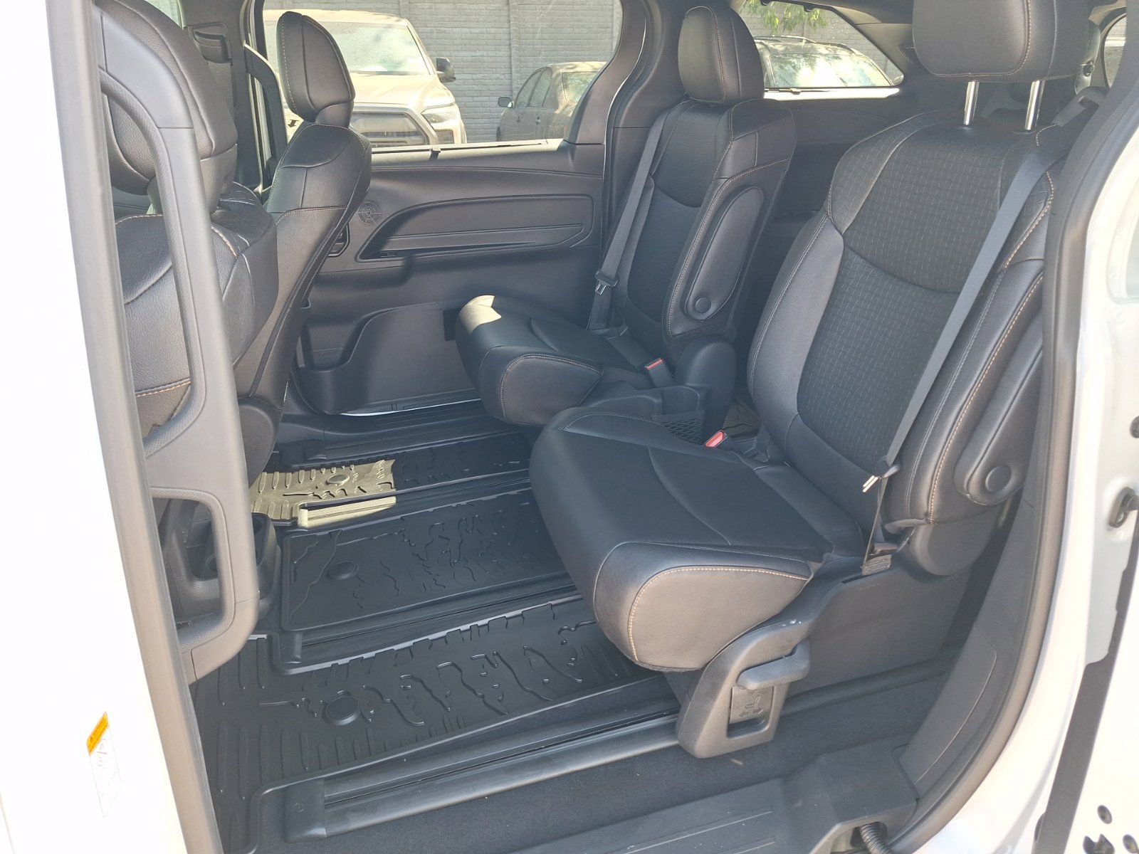 Used 2026 Toyota Sienna XLE Woodland Edition AWD/4WD image 30