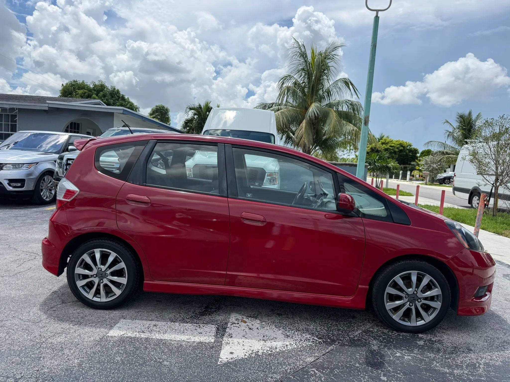 Used 2013 Honda Fit Sport image 6
