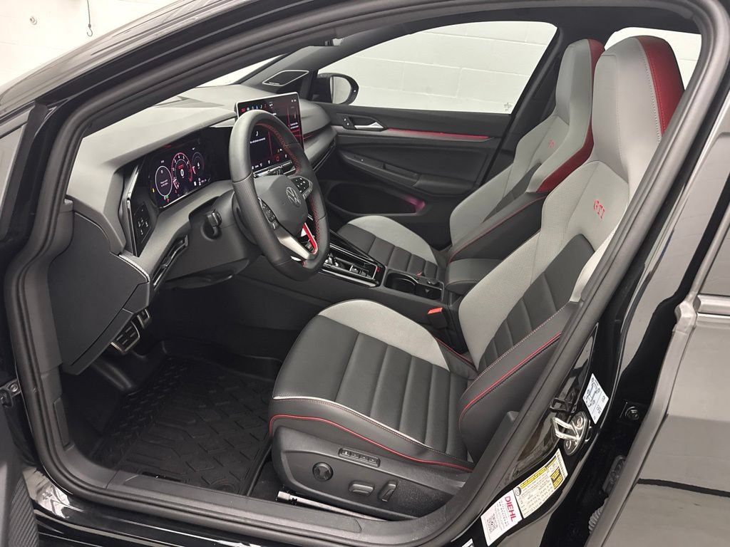 Used 2025 Volkswagen GTI SE FWD image 15