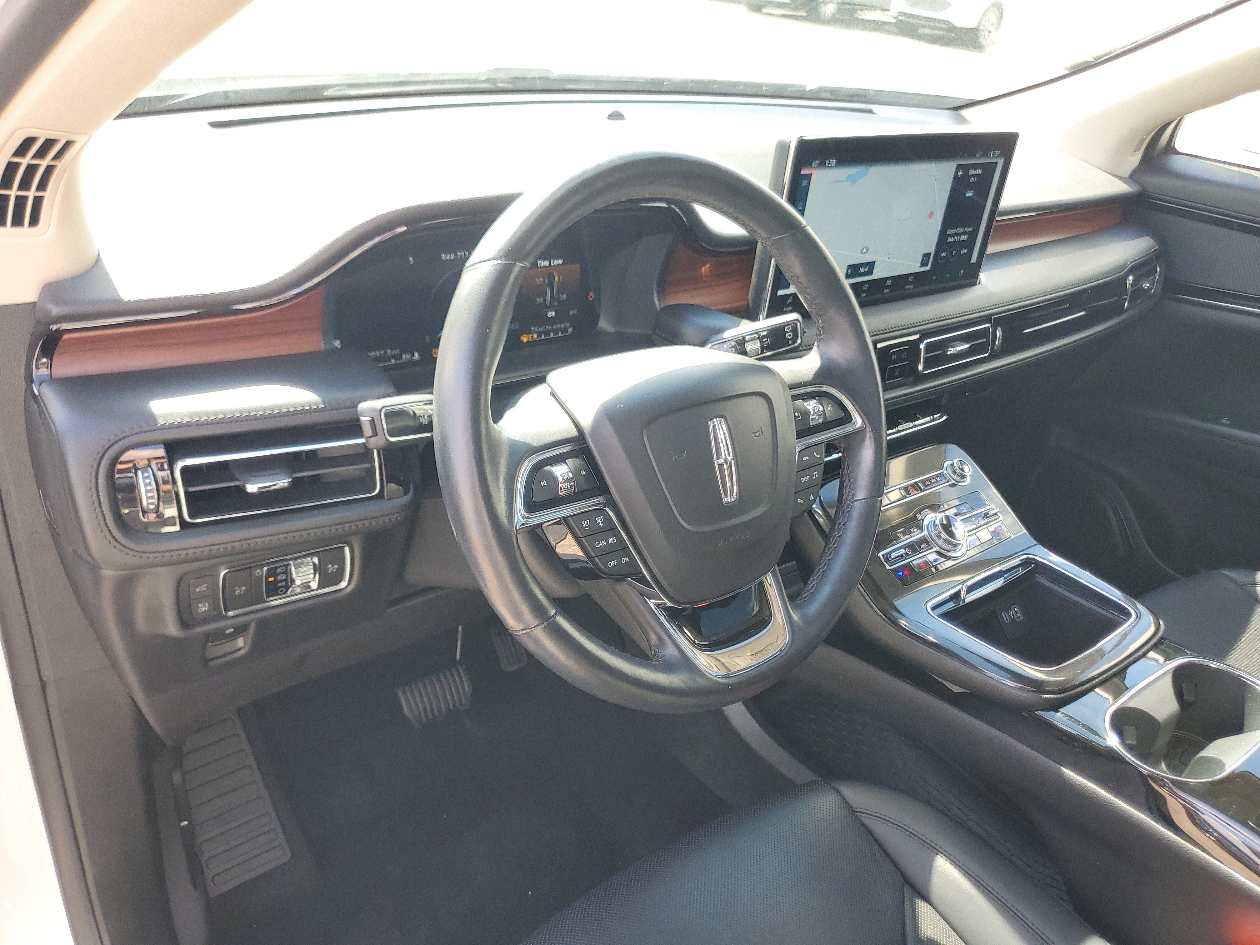 Certified 2023 Lincoln Nautilus Reserve AWD/4WD image 13