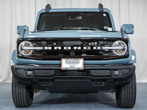 Used 2023 Ford Bronco Outer Banks image 2