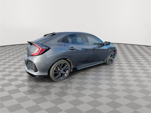 Used 2017 Honda Civic Sport image 8