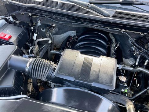 Used 2022 Chevrolet Silverado 2500 Custom w/ Custom Convenience Package image 30