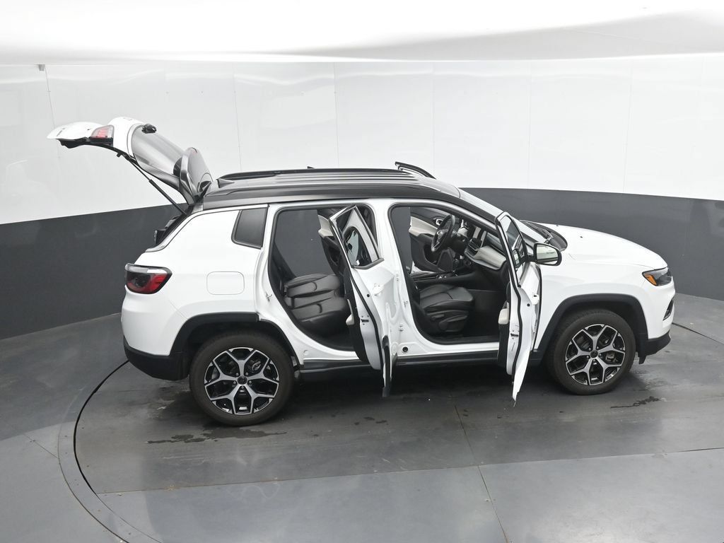 Used 2025 Jeep Compass Limited AWD/4WD image 50