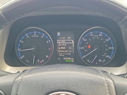 Used 2018 Toyota RAV4 XLE AWD/4WD image 26