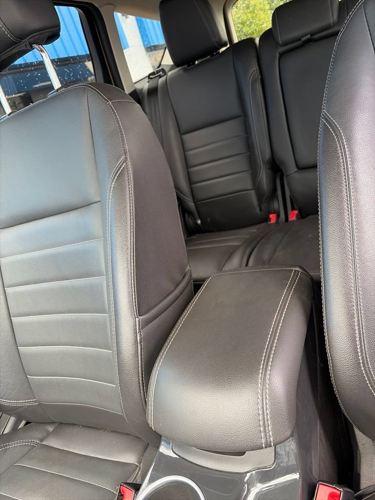 Used 2014 Ford Escape Titanium w/ Equipment Group 401A AWD/4WD image 23