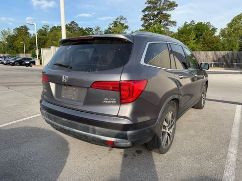 Used 2018 Honda Pilot Elite image 5