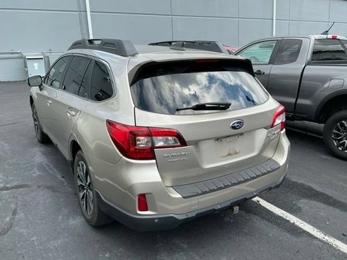 Used 2017 Subaru Outback 2.5i Limited AWD/4WD image 7