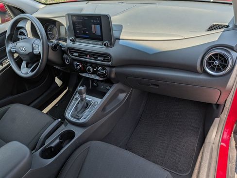 Used 2022 Hyundai Kona SEL FWD image 28