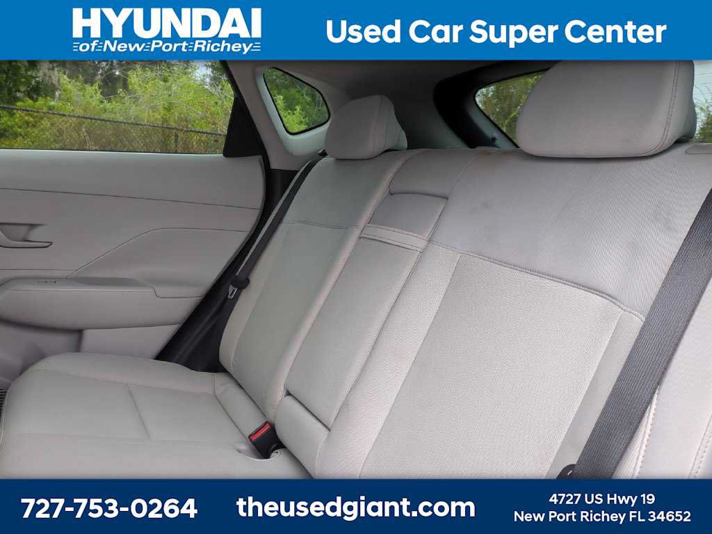 Certified 2024 Hyundai Kona SE FWD image 14
