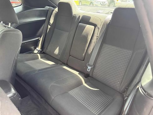 Used 2019 Dodge Challenger SXT RWD image 18