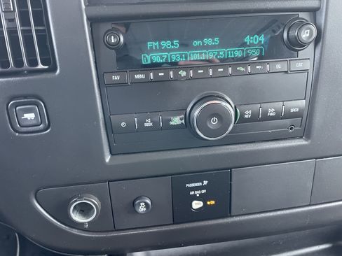 Used 2021 Chevrolet Express 2500 w/ Driver Convenience Package image 19