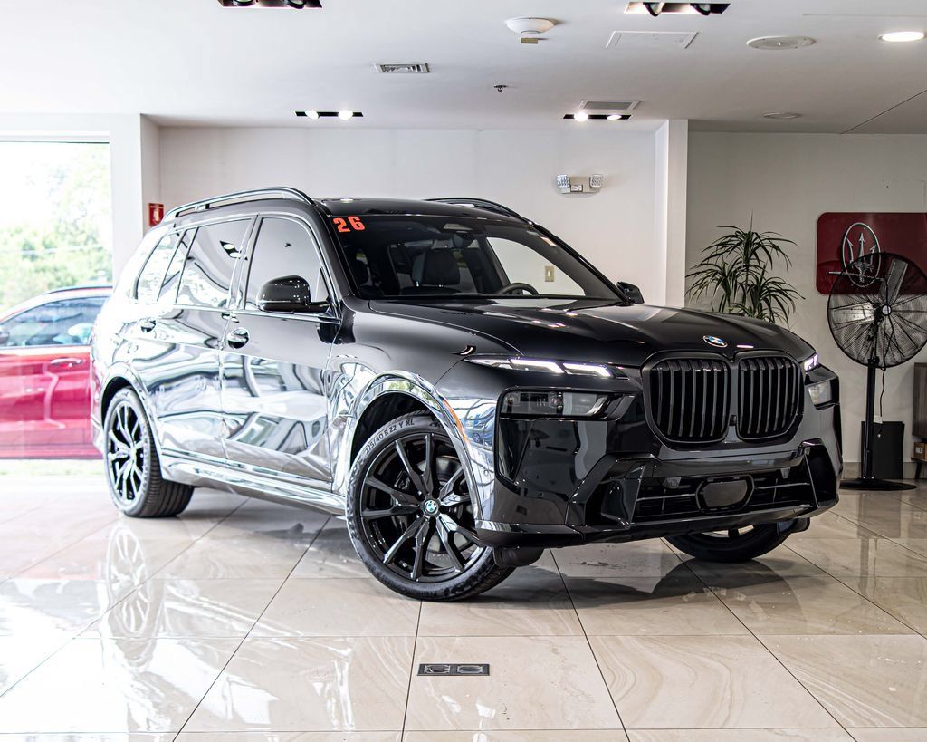 Used 2026 BMW X7 xDrive40i w/ M Sport Package AWD/4WD image 5