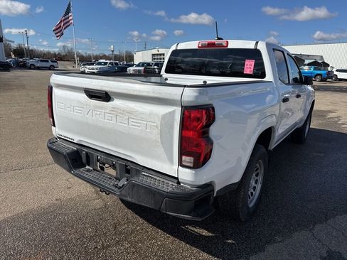 Used 2024 Chevrolet Colorado W/T image 3