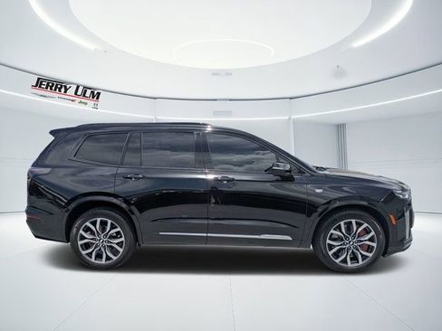Used 2023 Cadillac XT6 Sport AWD/4WD image 2