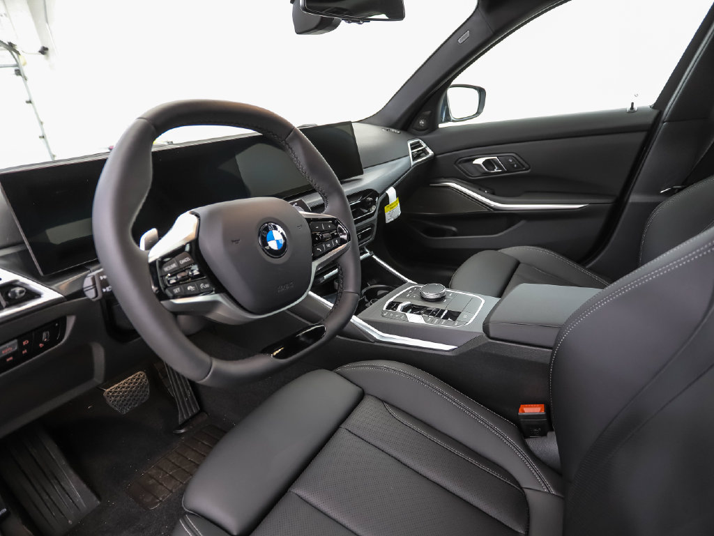 Used 2026 BMW 330i xDrive Sedan w/ Premium Package AWD/4WD image 10