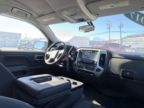 Used 2017 GMC Sierra 1500 SLE w/ SLE Value Package image 16