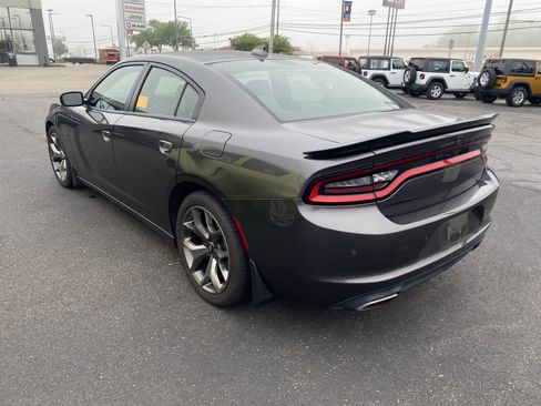 Used 2015 Dodge Charger R/T w/ Plus Group RWD image 5