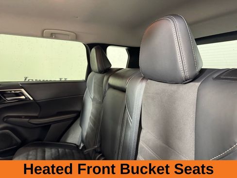 Used 2024 Mitsubishi Outlander SE image 24