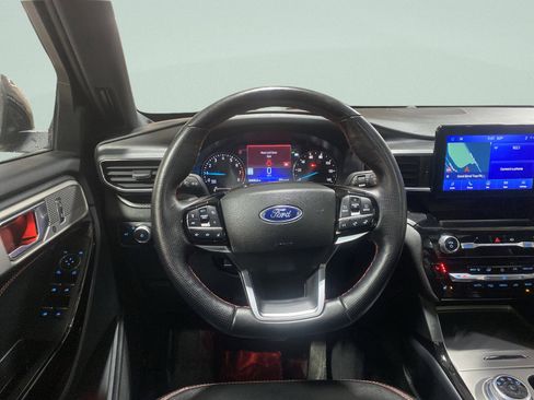 Used 2022 Ford Explorer ST-Line w/ Class IV Trailer Tow Package image 18