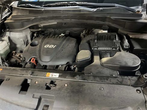 Used 2013 Hyundai Santa Fe Sport w/ Popular Equipment Pkg image 9