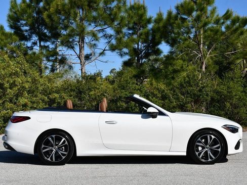 Used 2024 Mercedes-Benz CLE 300 4MATIC Cabriolet image 43