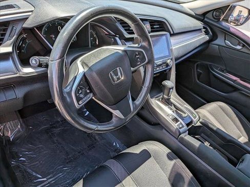 Used 2018 Honda Civic EX-T image 5