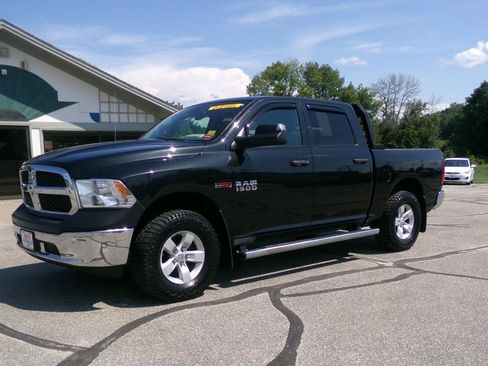 Used 2016 RAM 1500 Tradesman w/ Popular Equipment Group AWD/4WD image 2