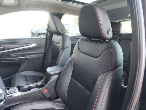 Used 2023 Chevrolet Bolt EUV Premier w/ Sun & Sound Package FWD image 16