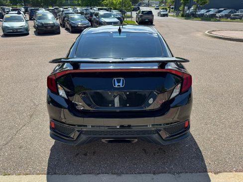 Used 2018 Honda Civic Si image 6
