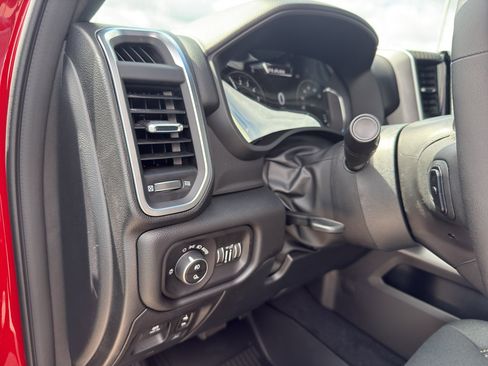 New 2026 RAM 1500 Big Horn AWD/4WD image 15