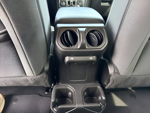 Used 2025 Jeep Wrangler Unlimited Sport AWD/4WD image 12