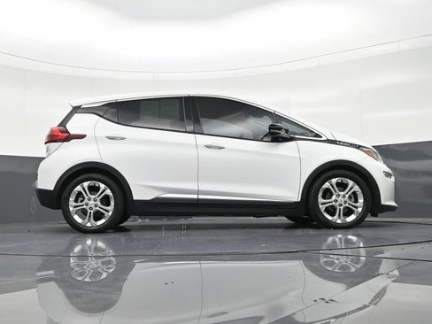 Used 2020 Chevrolet Bolt LT image 28