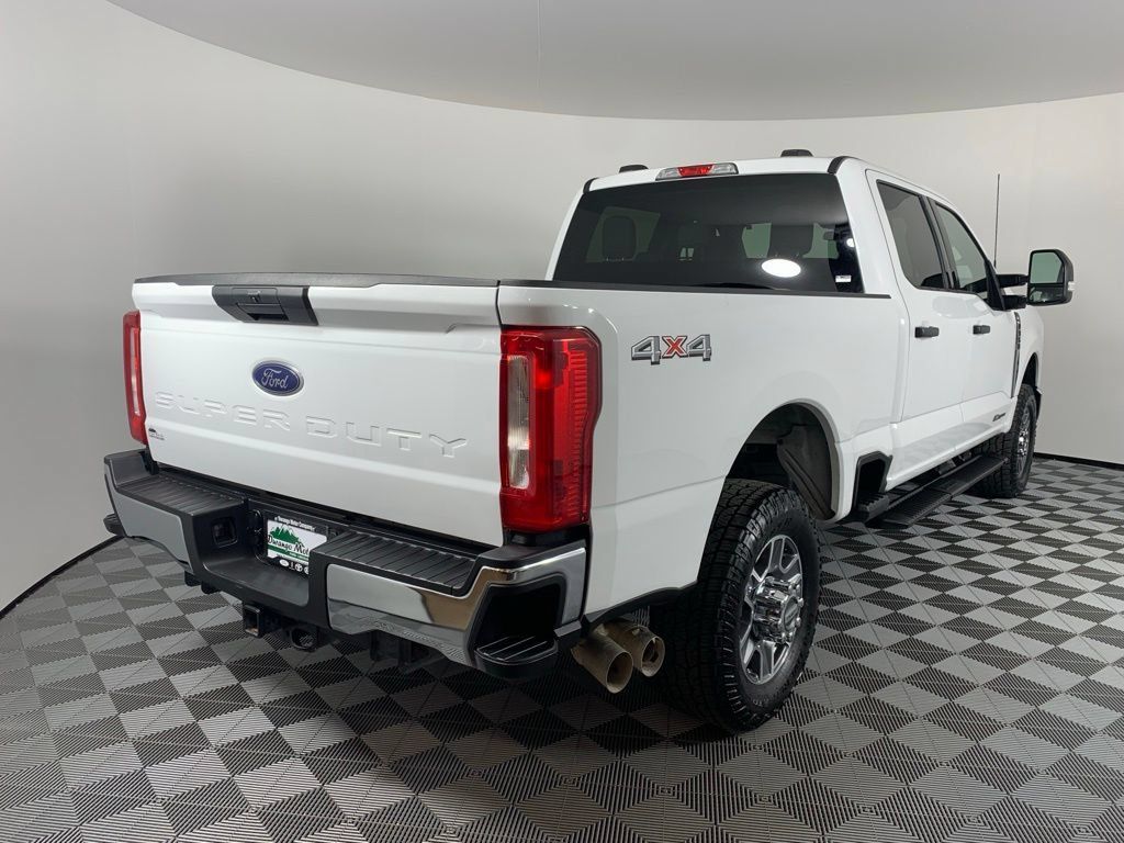 Certified 2025 Ford F350 XLT AWD/4WD image 7