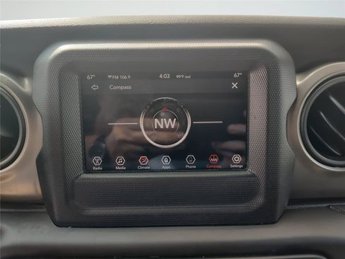 Used 2018 Jeep Wrangler Unlimited Sport S AWD/4WD image 16