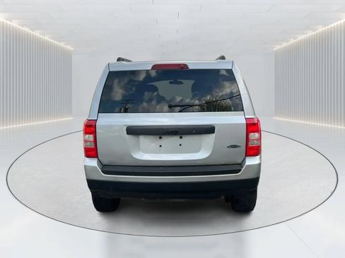 Used 2015 Jeep Patriot Sport FWD image 5