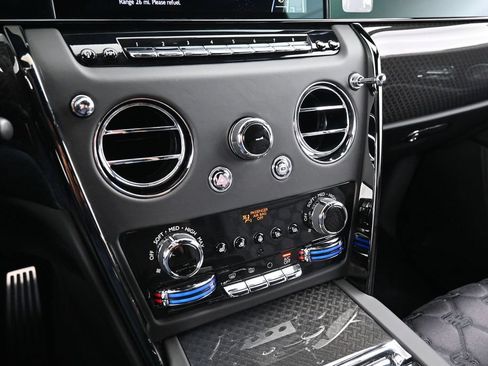 New 2027 Rolls-Royce Cullinan Black Badge AWD/4WD image 22