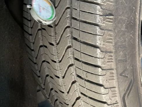 Used 2021 GMC Sierra 1500 AT4 w/ AT4 Premium Package image 5