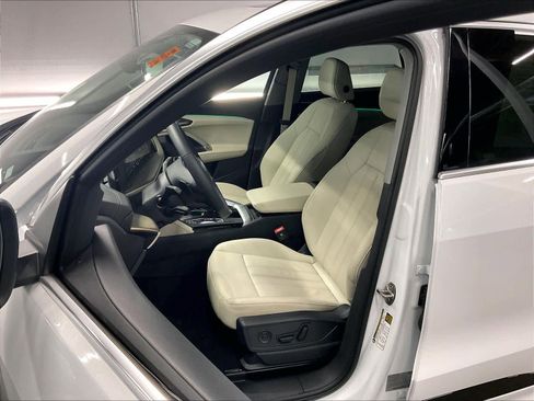 Certified 2025 Audi Q5 Premium Plus w/ Premium Plus image 26