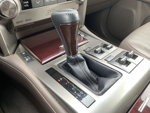 Used 2019 Lexus GX 460 Luxury AWD/4WD image 26