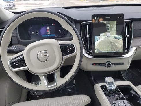 New 2026 Volvo XC90 B6 Ultra w/ Protection Package image 25