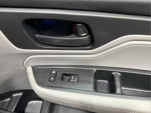 Used 2024 Honda Odyssey EX-L image 29