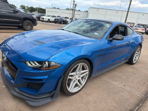 Used 2021 Ford Mustang GT Premium w/ Equipment Group 401A RWD image 6