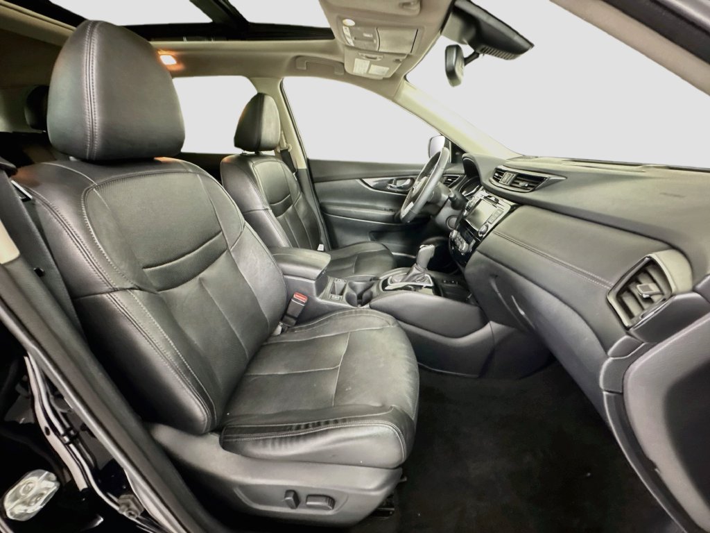 Used 2020 Nissan Rogue SL w/ Premium Package AWD/4WD image 29