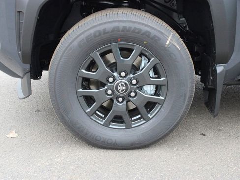 New 2026 Toyota 4Runner SR5 image 13